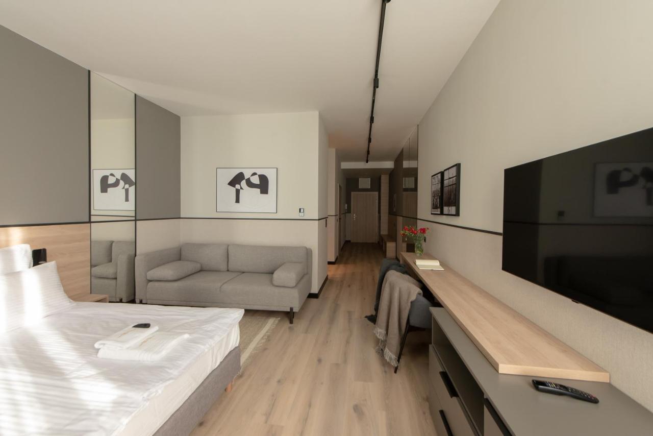 Sarnia Point Prestige * Wrocław