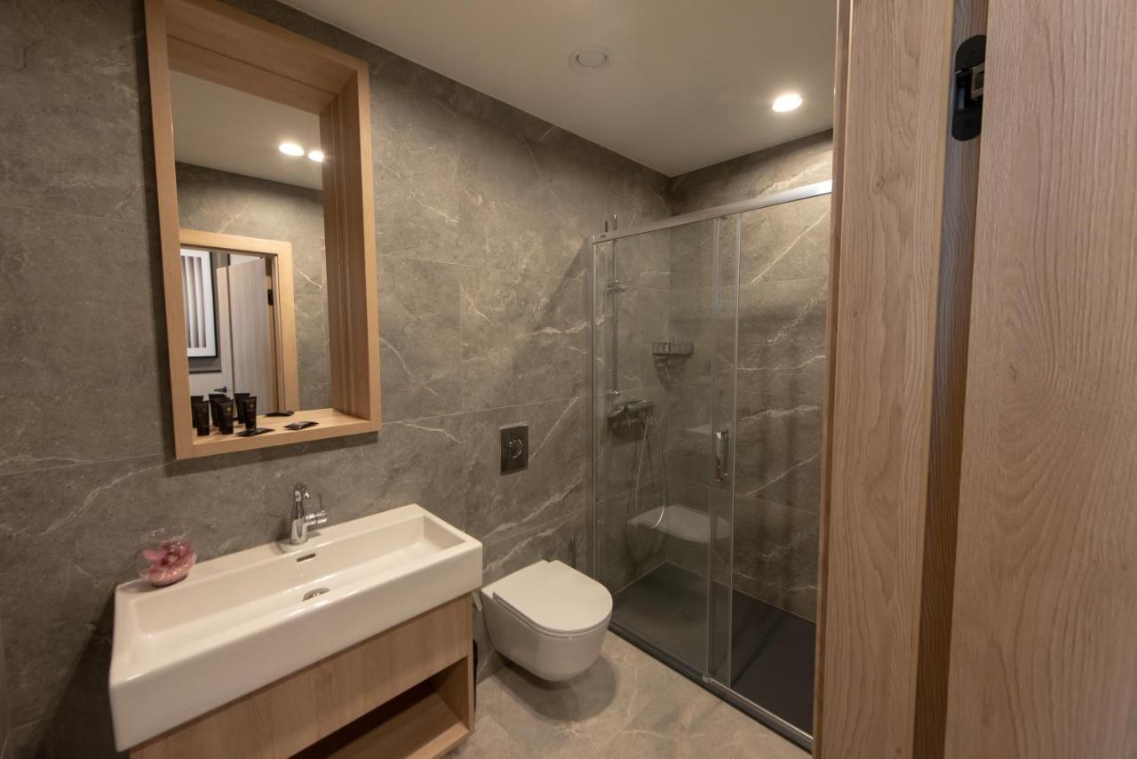 Sarnia Point Prestige Apartament *
