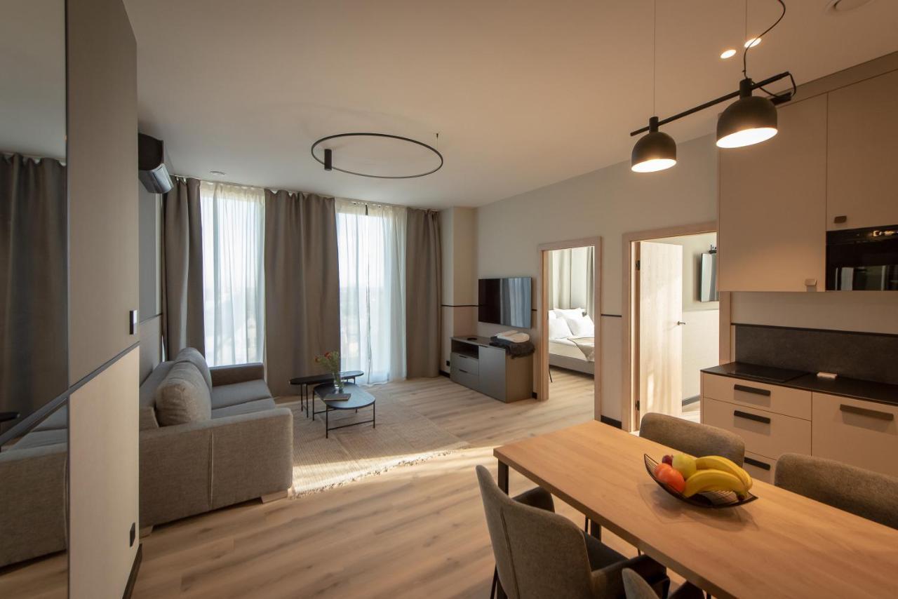 Sarnia Point Prestige