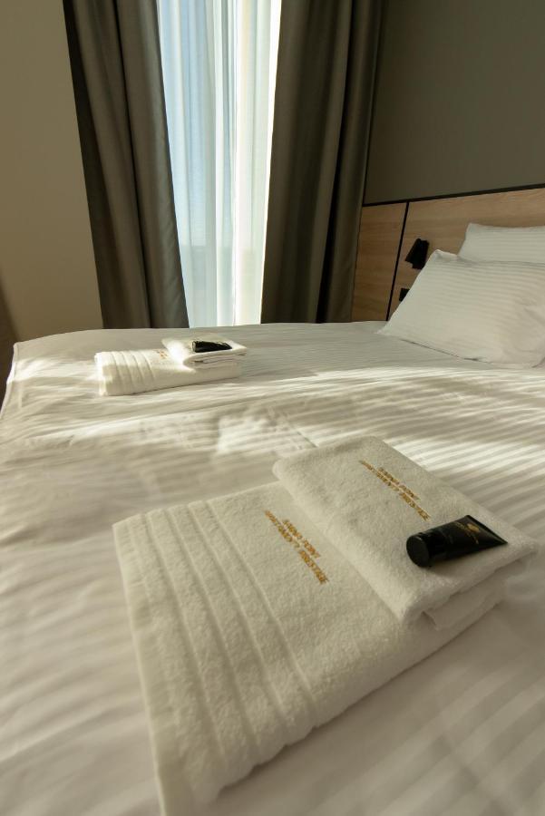 Sarnia Point Prestige Apartament *