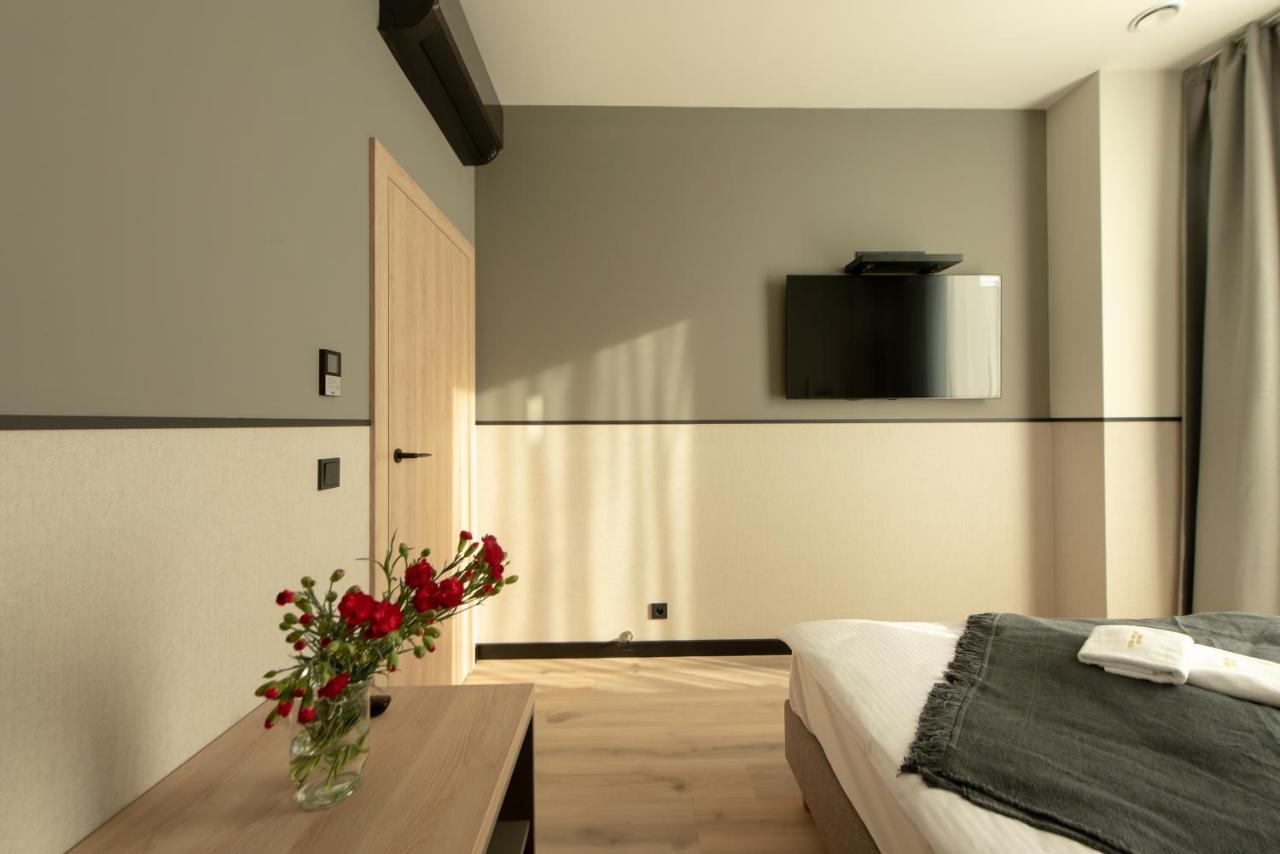 Sarnia Point Prestige * Wrocław
